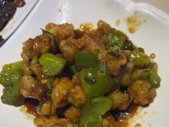 -老码头黑皮肘子锅包肉(赣水路店)