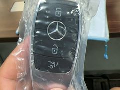 -上海星瀚奔驰4S店(红柳路店)