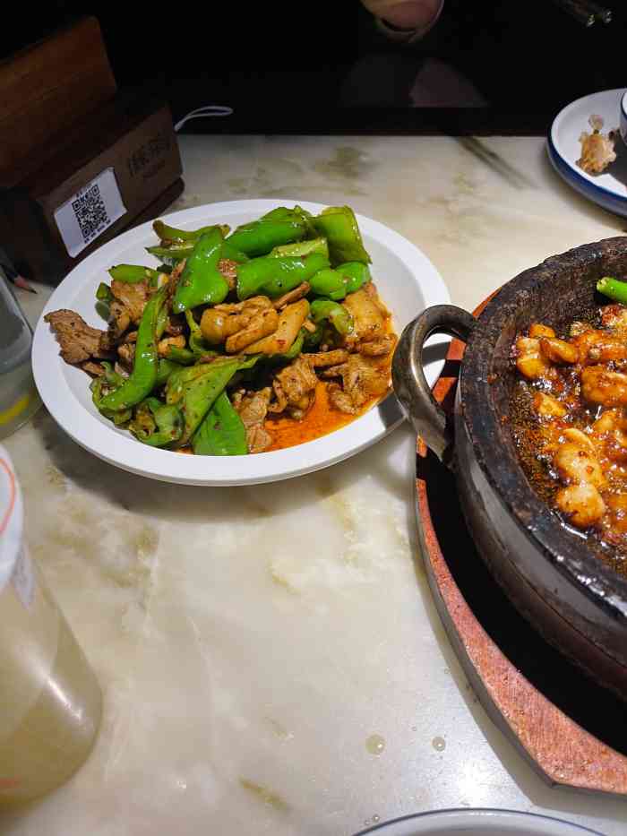 绿茶餐厅(喜隆多店)-"喜隆多这家绿茶装修得颇有特色古色古香且.