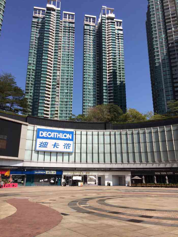 西城都荟-"西城都荟位于黄沙海鲜市场和沙面对面,有比.