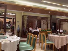 -广州中心皇冠假日酒店·百粤楼