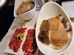 -芝小官毛肚火锅海鲜自助(无锡新吴区宝龙店)