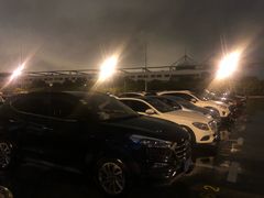 -浦东机场p4停车场