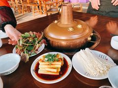 -岳记兴隆·青城腊排铜火锅(融创店)