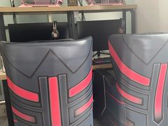 -成都君悦电竞酒店(梁家巷地铁站店)