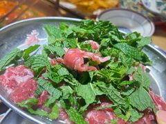 -洱火云南酸菜牛肉火锅(石景山当代商城店)