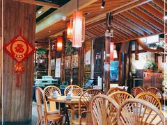 -野山舂·贵州现舂酸汤火锅(鸿通城店)