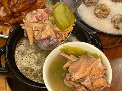 -荣基四海一家·家常菜·海鲜大排档(新安店)