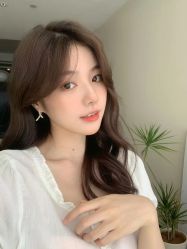 -HAIR CORNER
