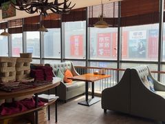 -豪客嘉族·麦尼顿西餐厅(乐福天下店)