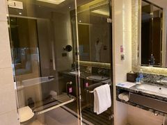 -天津京基皇冠假日酒店