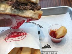蘑菇牛肉汉堡-FATBURGER 特富客汉堡(外交公寓店)