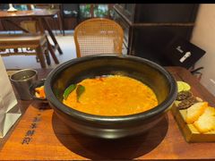 -银米·云南传统过桥米线(双廊黑金冠店)