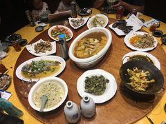 -胖大嫂渔家排档(半边山店)