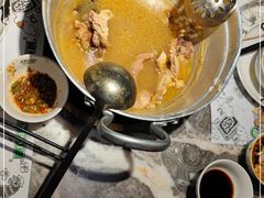 -禄婶鸡煲·打边炉