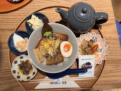 -啢啢茶寮(芳华横街店)