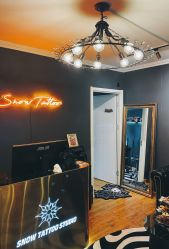 -SNOW TATTOO STUDIO