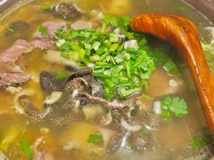 -谢老五跷脚牛肉·非遗传承店