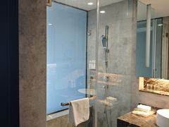 -上海虹桥西郊假日酒店