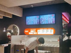 -左庭右院鲜牛肉火锅(金山万达店)