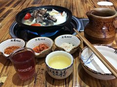 -阿婆情腊排骨火锅(金虹路店)