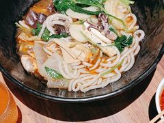 -万记麻辣烫国展总店