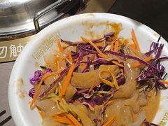 -锅飘飘·东北铁锅炖(雨花客厅店)