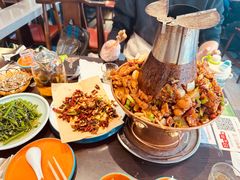 -川流不息·地道川菜·小龙虾(松东路店)