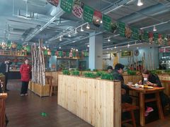 大堂-大草原清真饭庄(沙河店)