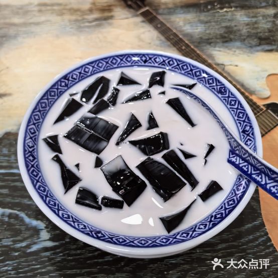 黄氏甜品小吃店