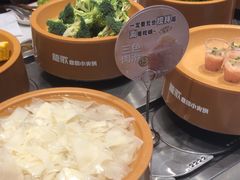 -龍歌自助小火锅(市南金茂湾店)