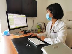 -耳朵树助听器人工耳蜗中心
