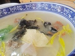 -桥香园过桥米线(国贸店)