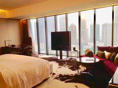 -广州天河希尔顿酒店