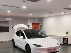 -TESLA 特斯拉(北京南四环中路特斯拉中心)