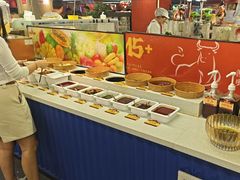 -四囍码头海鲜烧烤自助火锅(外滩南京东路悦荟广场店)