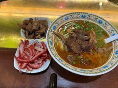 -金杨拉面王小吃面馆·牛三宝面·红烧牛肉粉