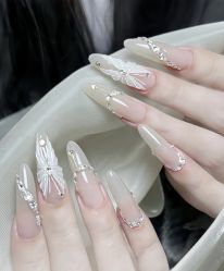 -桃色美甲沙龙