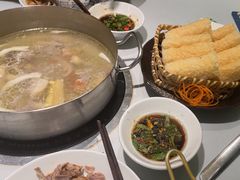 -椰小婉·原生态椰子鸡(百信广场店)