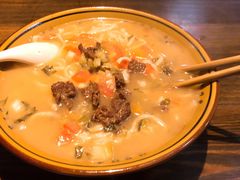 酸菜牛肉面-面满村回味手擀面(凯旋路店)