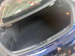 -奔驰北京极光星徽(四元桥店)