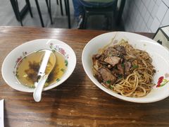 -小狗面馆·杭帮拌川·片儿川(大沽路店)