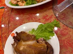 -园中园美食城