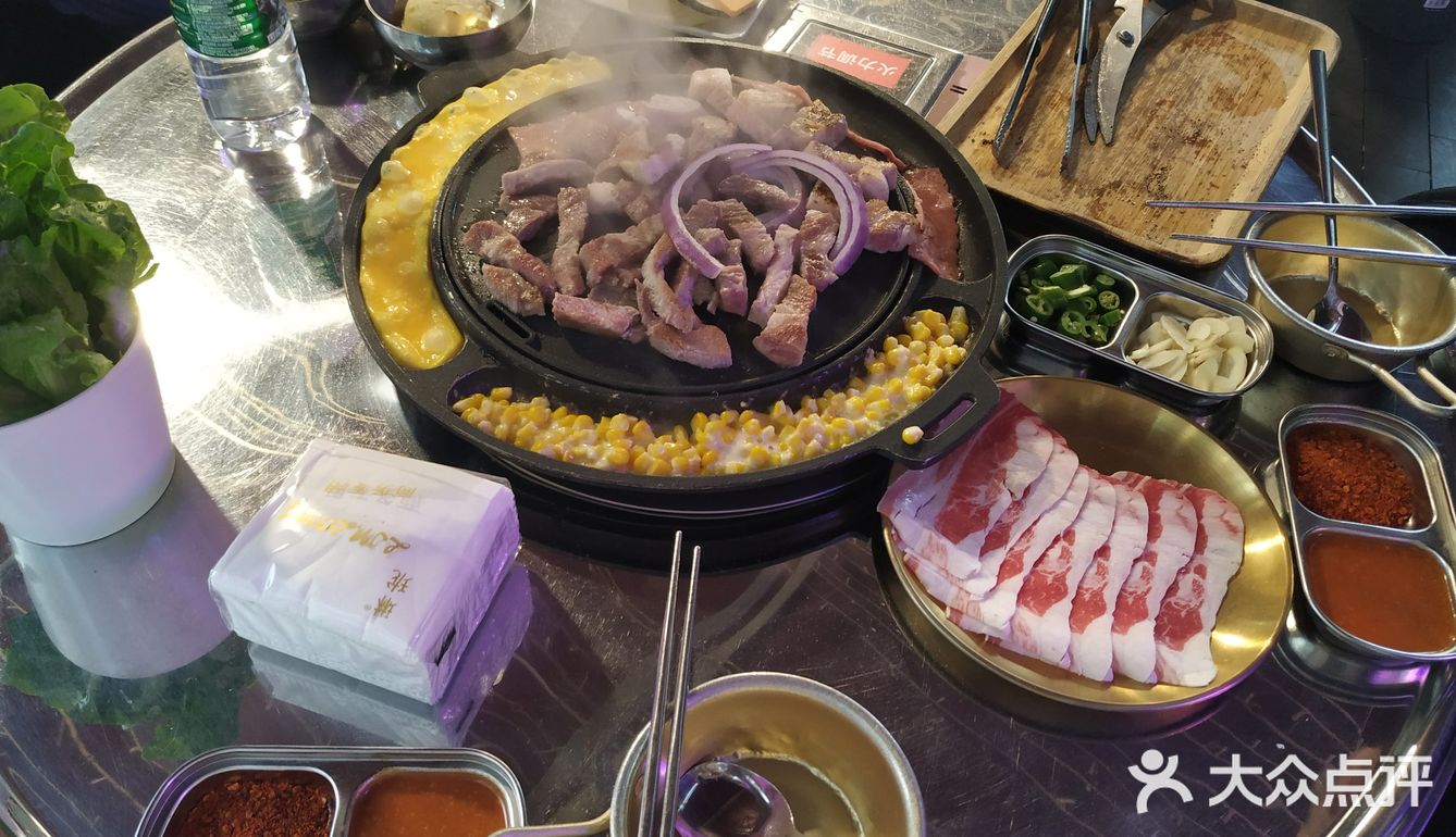 烤冷面 拌饭 杂酱面这些都有