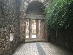 -彩色沙林风景区