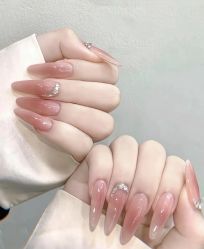 -悦指间美甲美睫