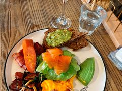 -Common Table · Brunch & Coffee