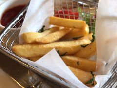 -WOLFGANG PUCK KITCHEN & BAR(迪士尼小镇店)