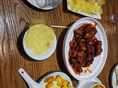 -东来菜馆•手抓海鲜家常菜•海鲜锅贴(鸽子窝店)