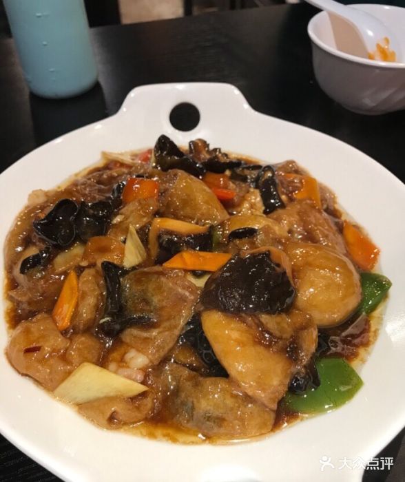 弄堂口牛蛙面砂锅粥洋盘菜什锦面筋图片 - 第5张